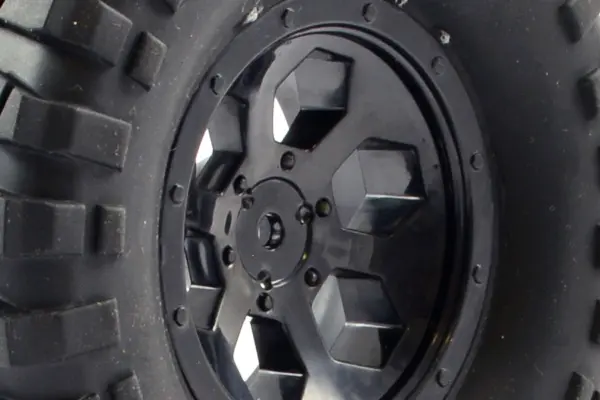 FTX Outback Pre-Mounted 6hex/Tyre (2) - Black – view 3