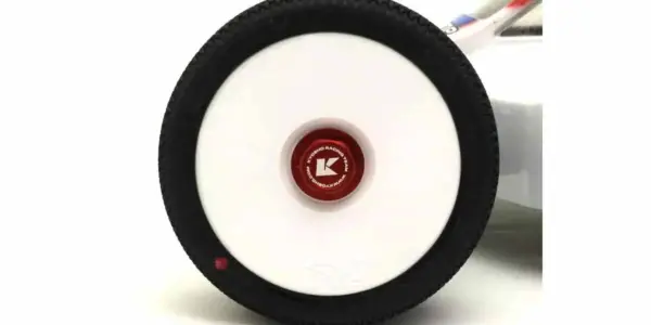 Kyosho 1:8 Inferno Serrated Closed Wheel Nuts (4) Red – view 3