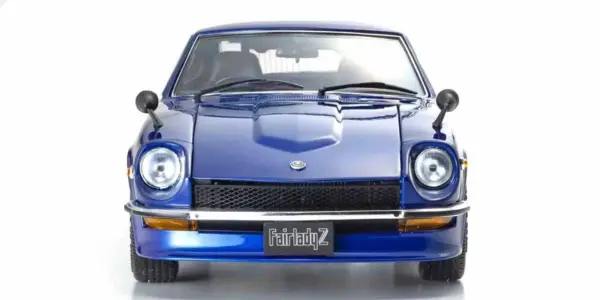Kyosho 1:18 Nissan Fairlady Z-L (S30) 1970 Blue Metallic – view 4