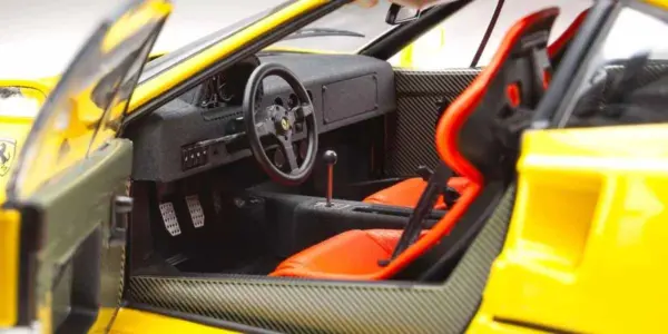 Kyosho 1:18 Ferrari F40 Yellow 1987 Die-Cast Collection – view 7