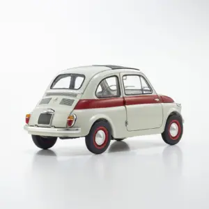 Kyosho 1:18 Fiat Nuova 500 Sport Light Gray/Red Line – view 2