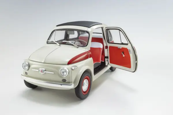 Kyosho 1:18 Fiat Nuova 500 Sport Light Gray/Red Line – view 4