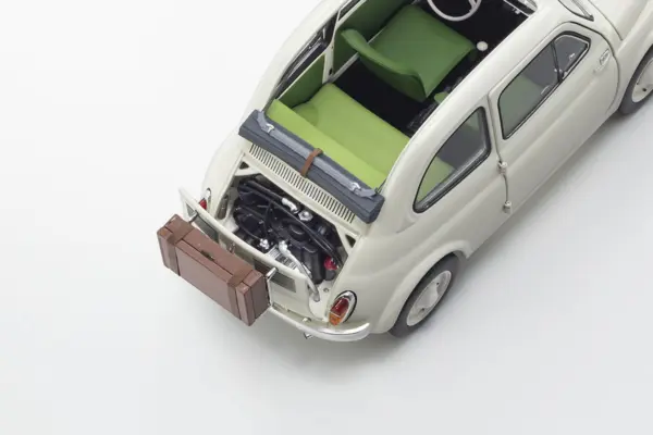 Kyosho 1:18 Fiat Nuova 500 Ivory Accessories Version – view 4