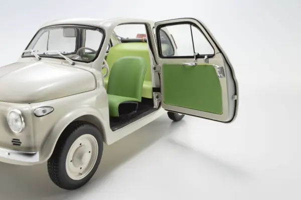 Kyosho 1:18 Fiat Nuova 500 Ivory Accessories Version – view 7
