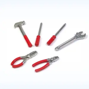 1:10 Tool Set Replica - red
