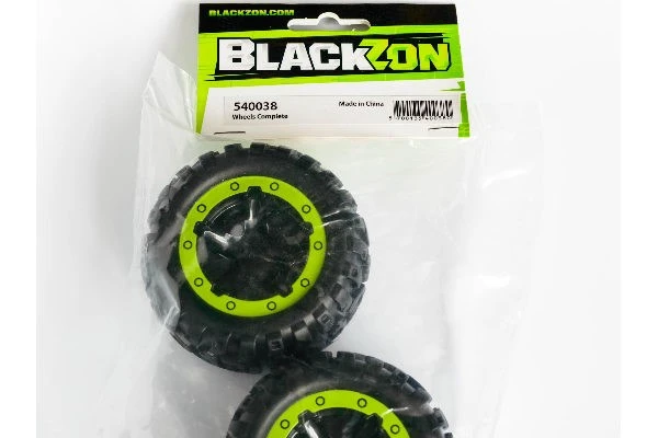 BLACKZON Slyder MT Wheels/Tires Assembled (Black/Green) – view 3