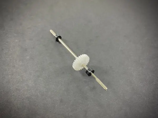 Drive Shaft with Gear 1:24 Scale