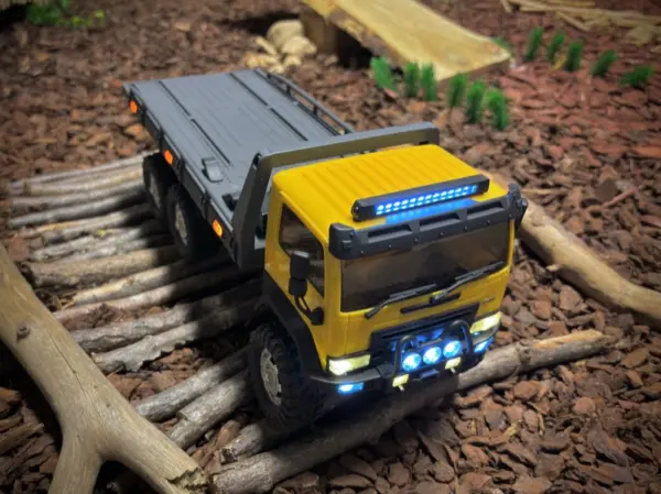 1:18 CR-18P "Tow Truck ARKTOS 6x6" yellow RTR