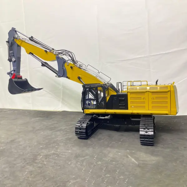 1/14 3 Arms RC Hydraulic Equipment Radio Controlled Excavator Car Model 374F FlySky PL18EV Lite Shovel ESC Servo Motor