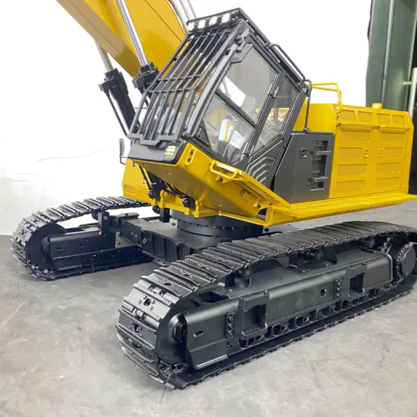 1/14 374 UHD 4-arm RC Hydraulic Demolition Excavator Radio Control Digger Assembled & Painted PL18EV Sound Light System