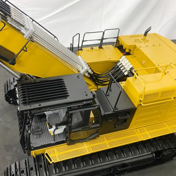 1/14 374 UHD 4-arm RC Hydraulic Demolition Excavator Radio Control Digger Assembled & Painted PL18EV Sound Light System