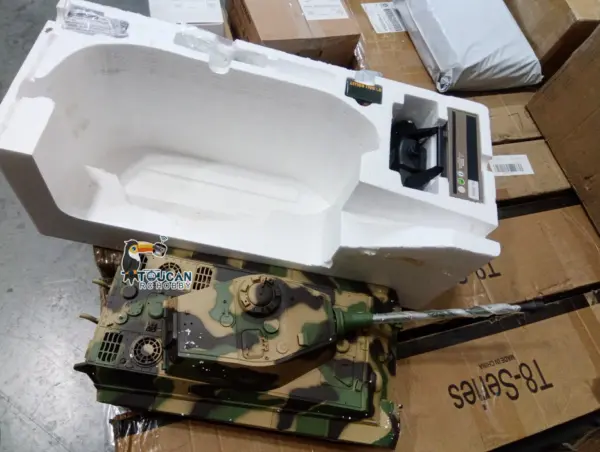 2.4G Henglong 1/16 Scale 7.0 Plastic German King Tiger RTR RC Tank Model 3888A
