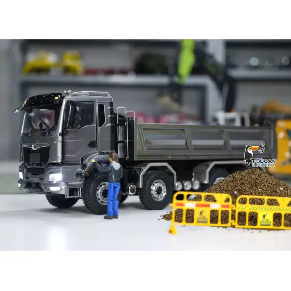 1:14 Scale Hydraulic 8x8 RC Tipper Truck Radio Control Dump Truck Metal Cabin Shell Differential Lock 2speed Sound Light Assembled Painted