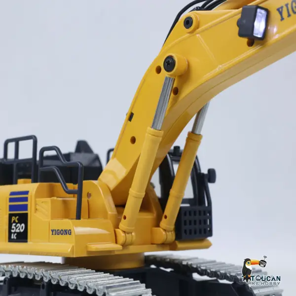 1/50 RC Digger PC520 Electric Lifting Radio Control Excavator Engineering Vehicle Metal Tracks Lights Sound Small Toy Collection