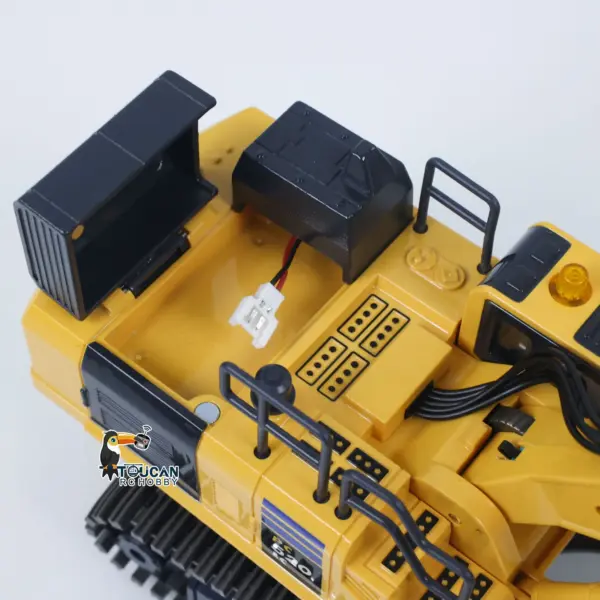 1/50 RC Digger PC520 Electric Lifting Radio Control Excavator Engineering Vehicle Metal Tracks Lights Sound Small Toy Collection