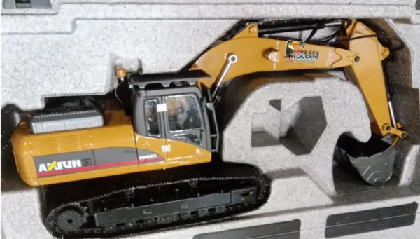 HUINA New Upgrade 580 1/14 Metal Excavator Model Engineering Vehicle Electric Ball Grabber 360 Rotating Shear Claw Sound Lights