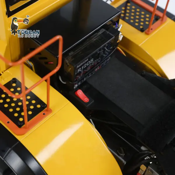 1/14 Metal RC Hydraulic Loader E260L Remote Control Construction Vehicle Flysky ST8 Radio Lock Differential Axle Fork Quick Coupler Light Sound ESC Battery